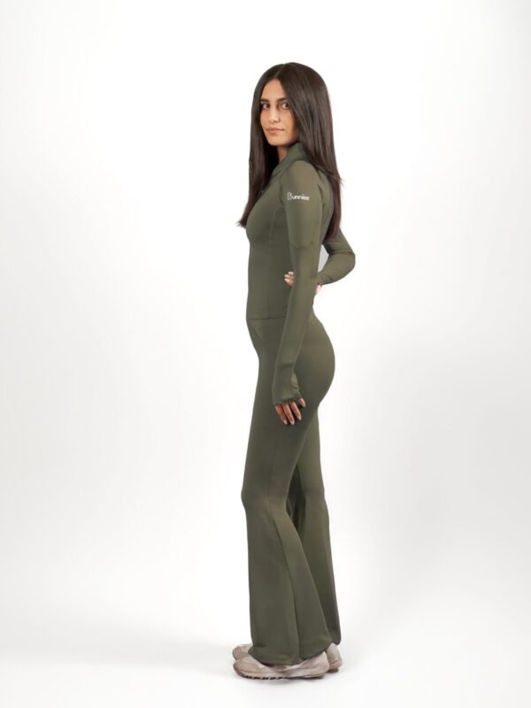 7/8 Flare Leggings in Olive Green