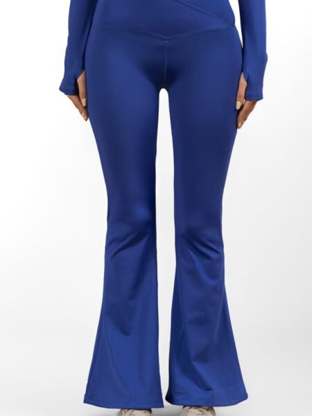 7/8 Flare Leggings in Royal Blue