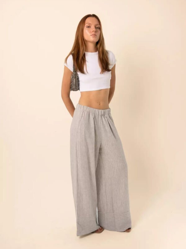 Wide-Leg Pants in Silver Stripes - Light Grey